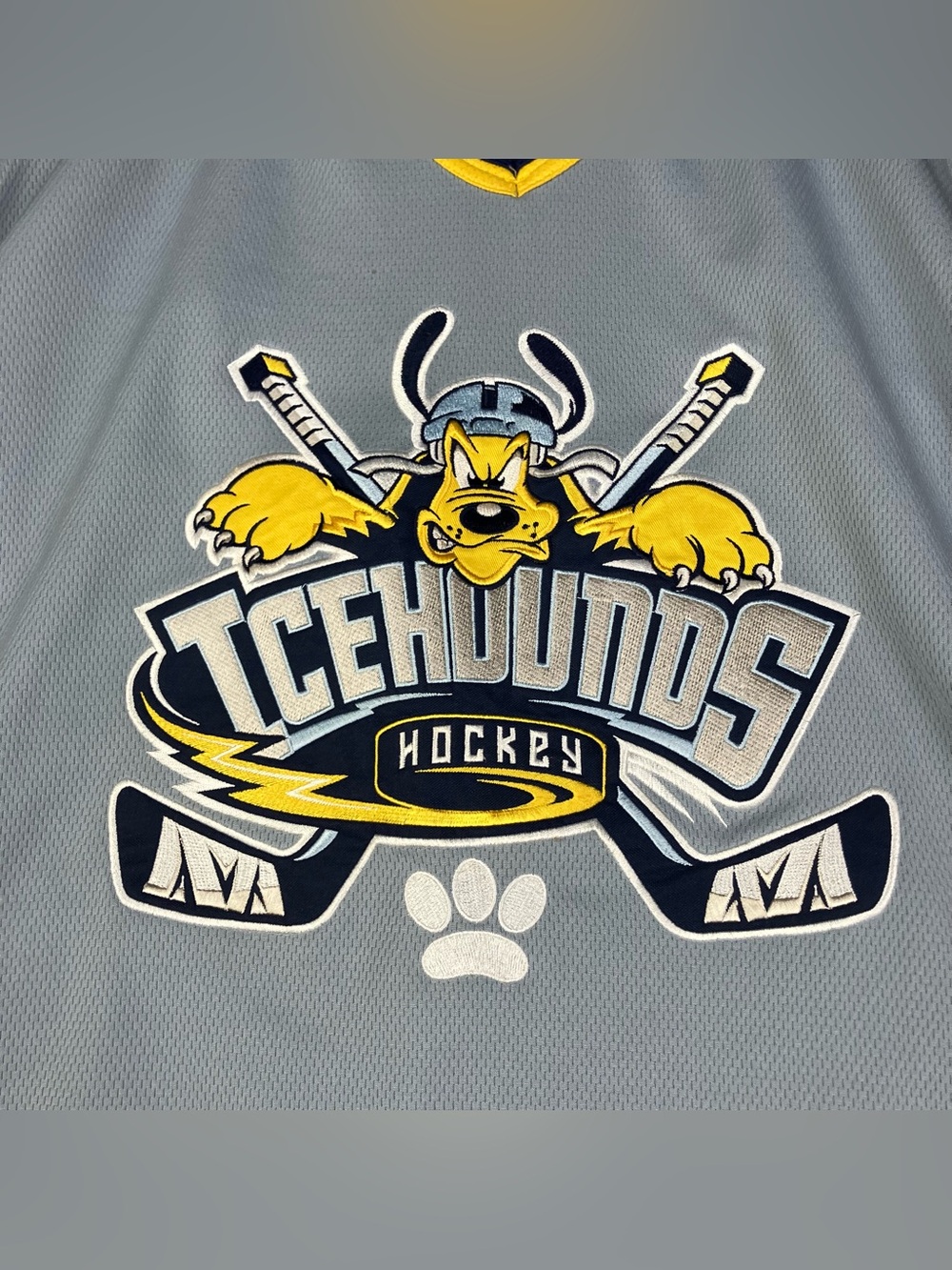 VTG Walt Disney World Hockey Jersey Adult Size M Pluto Icehounds #30 Gray Navy. - Picture 4 of 16